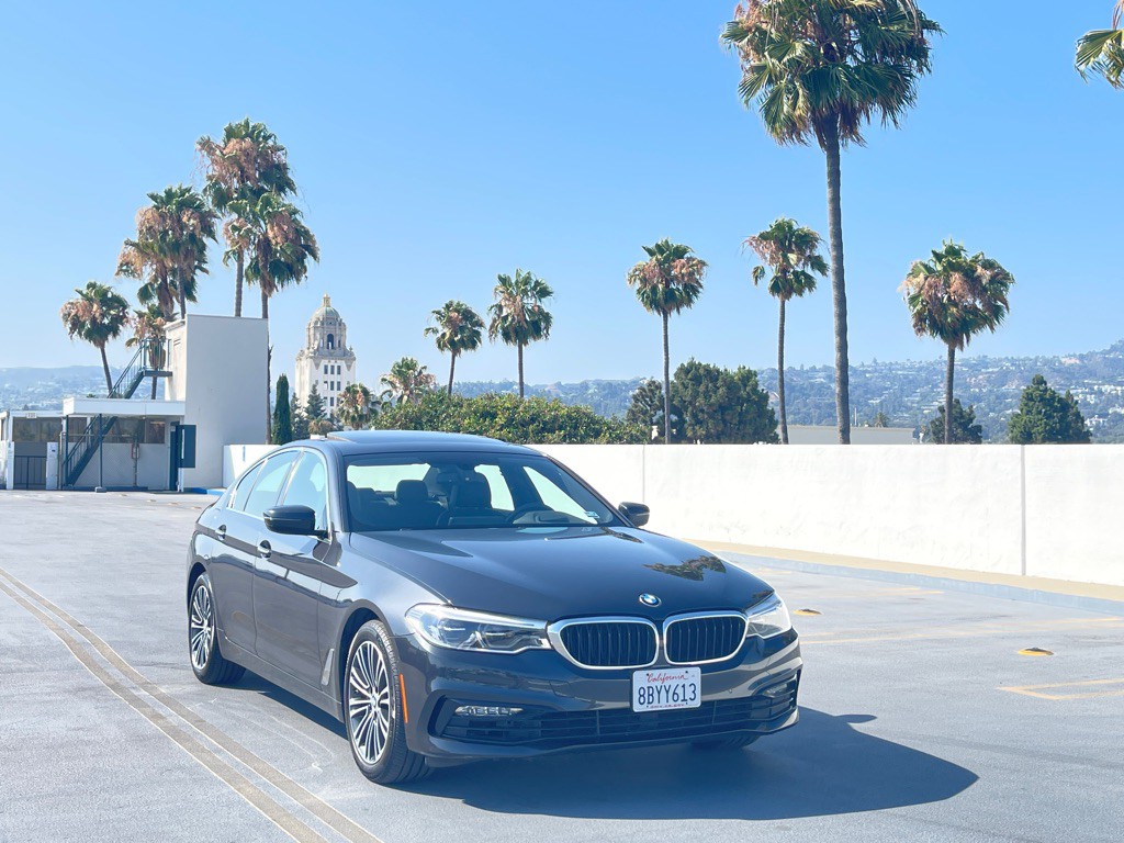 2017 BMW 5 Series Image 30