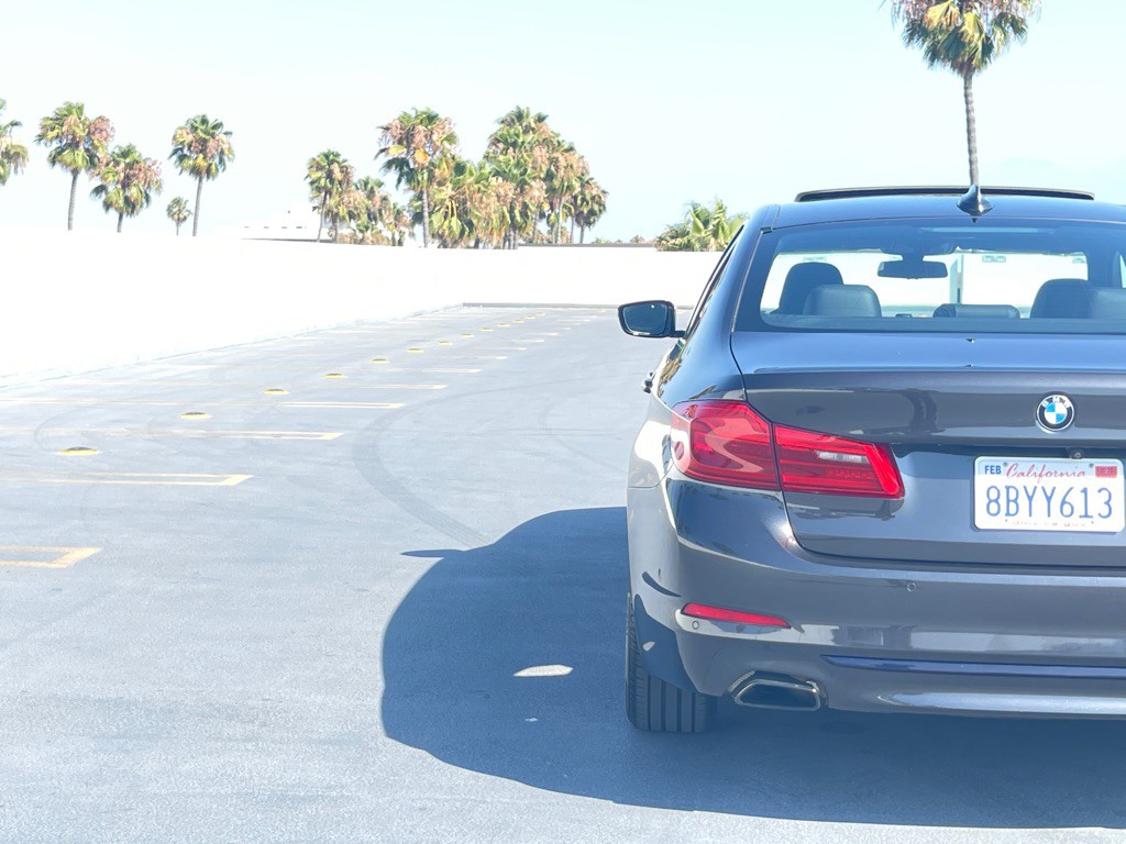 2017 BMW 5 Series Image 40