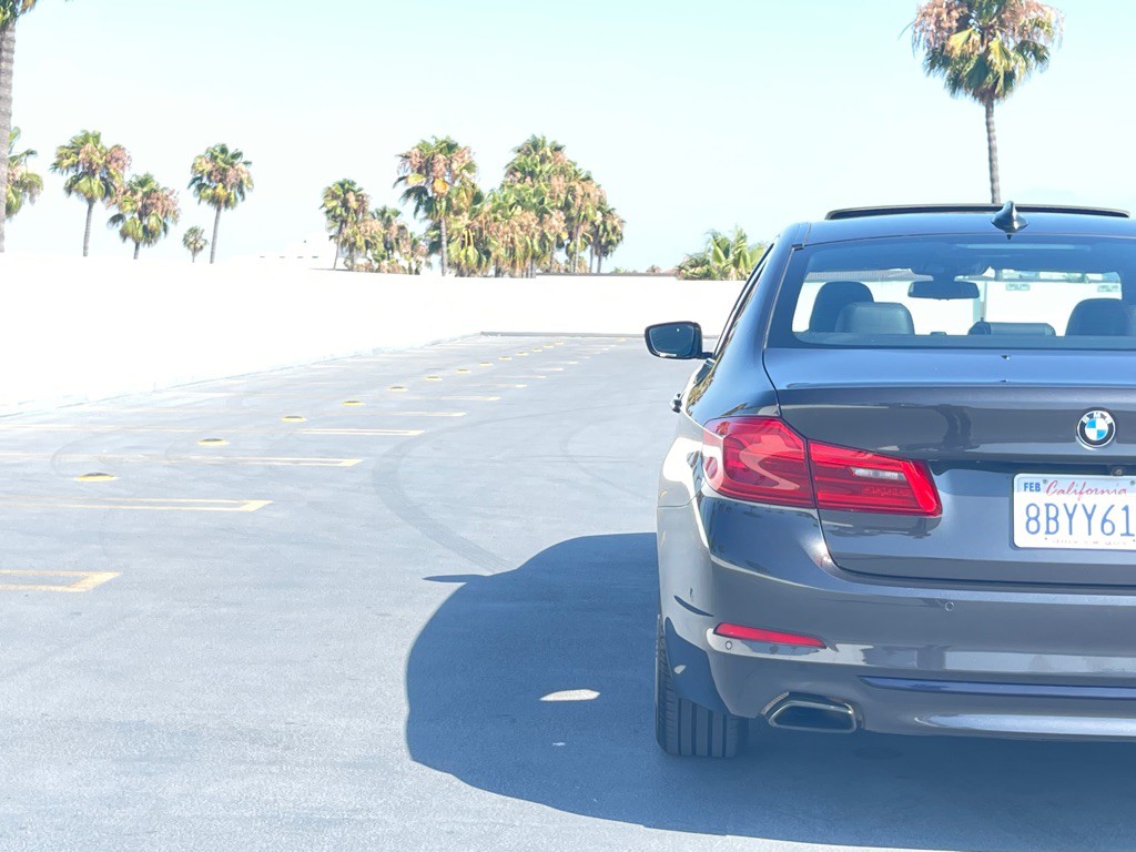 2017 BMW 5 Series Image 42