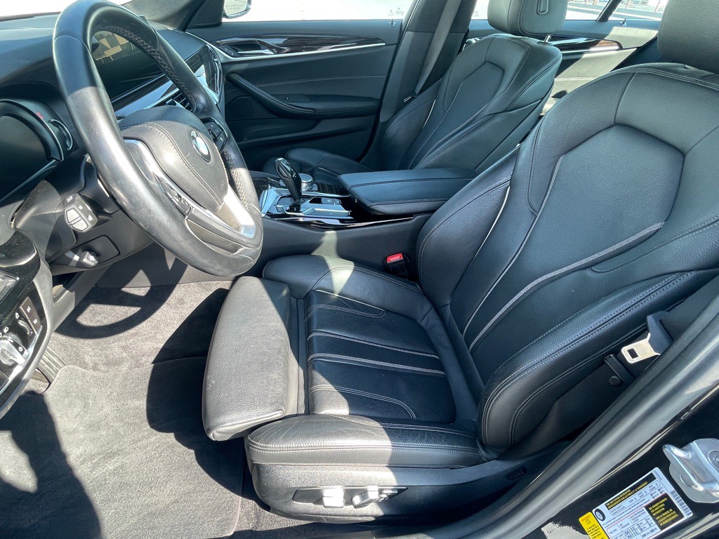 2017 BMW 5 Series Image 49