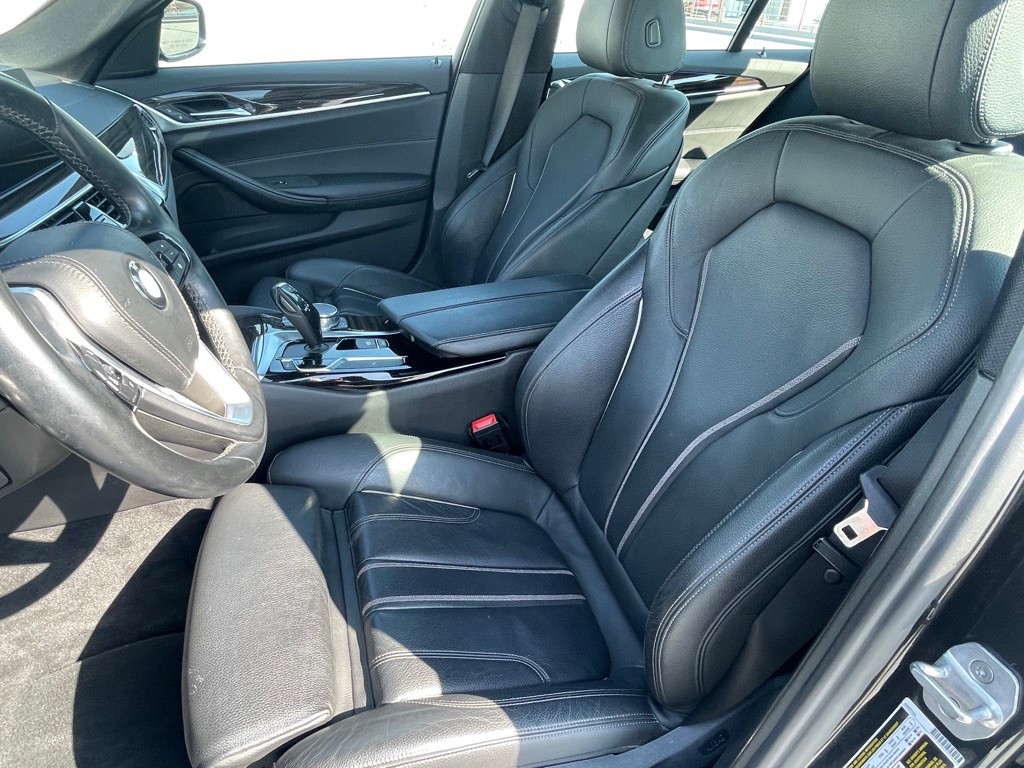 2017 BMW 5 Series Image 50
