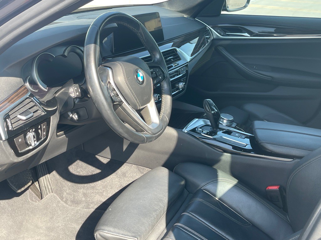 2017 BMW 5 Series Image 52