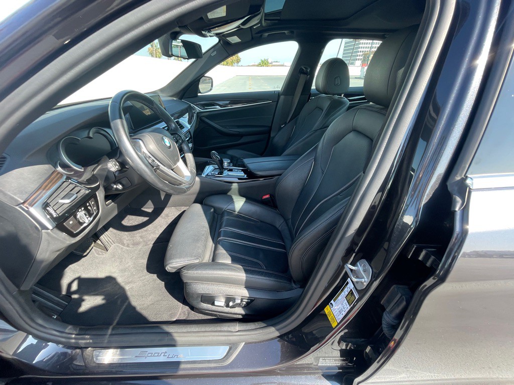 2017 BMW 5 Series Image 56