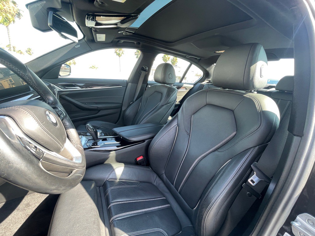 2017 BMW 5 Series Image 58
