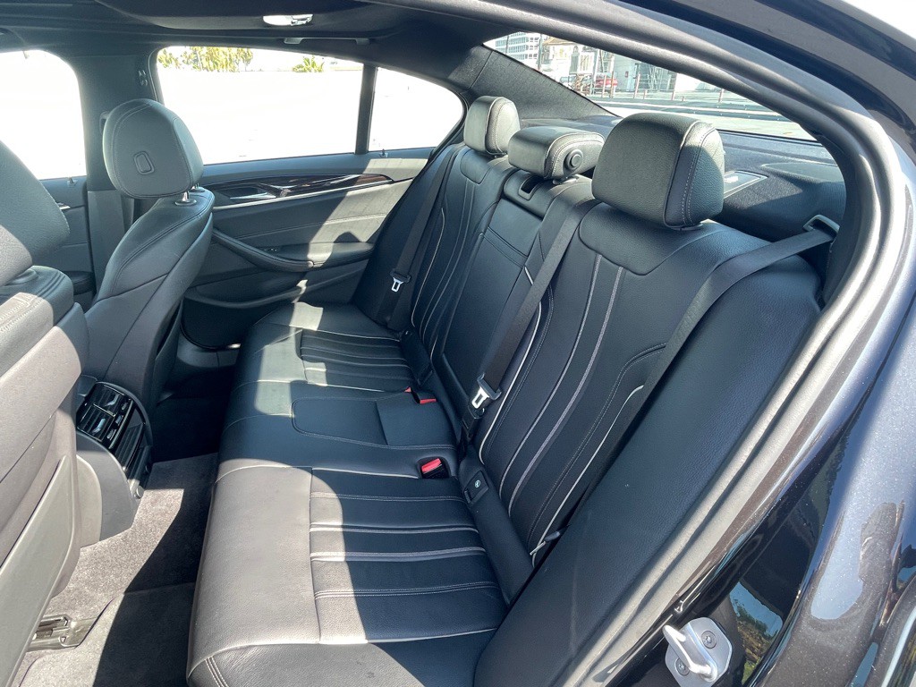 2017 BMW 5 Series Image 66