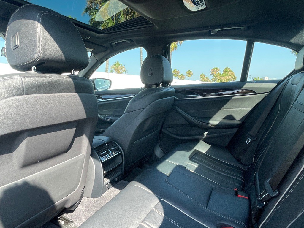 2017 BMW 5 Series Image 76
