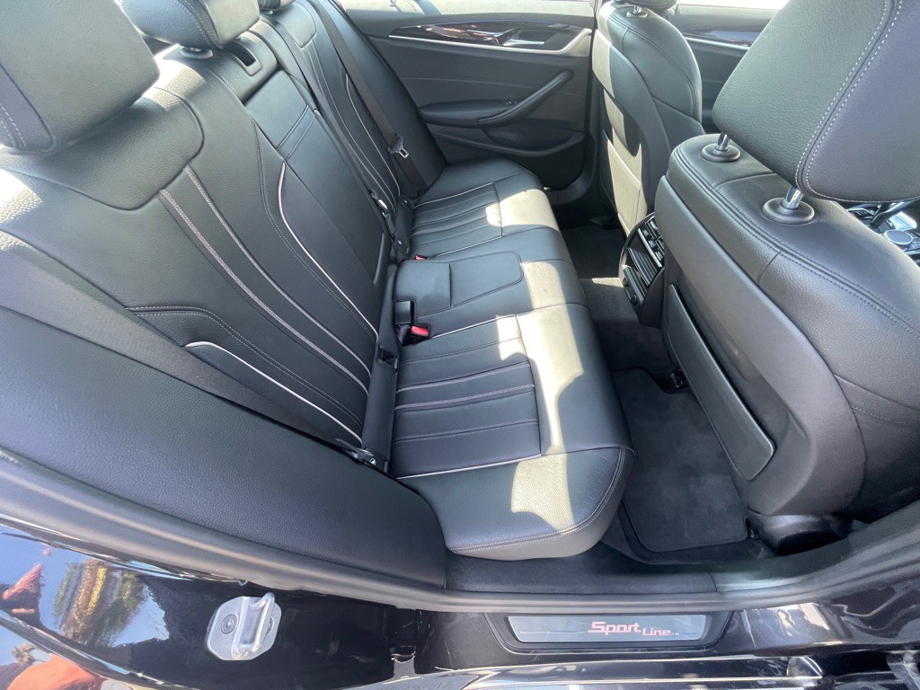 2017 BMW 5 Series Image 83