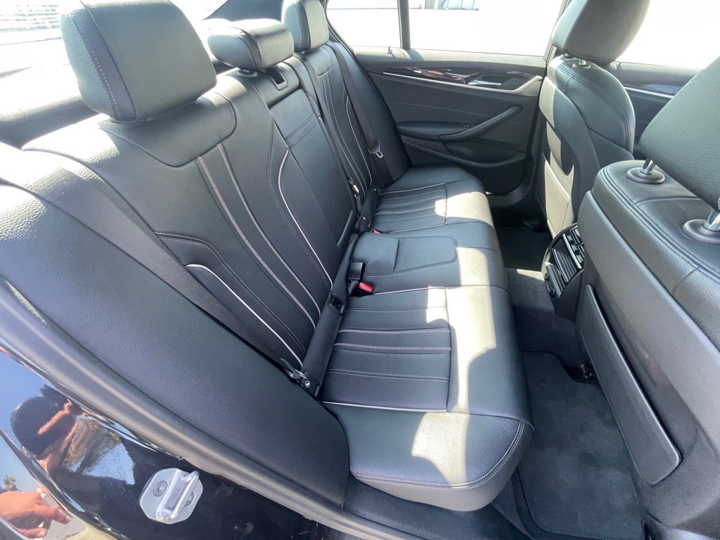 2017 BMW 5 Series Image 85