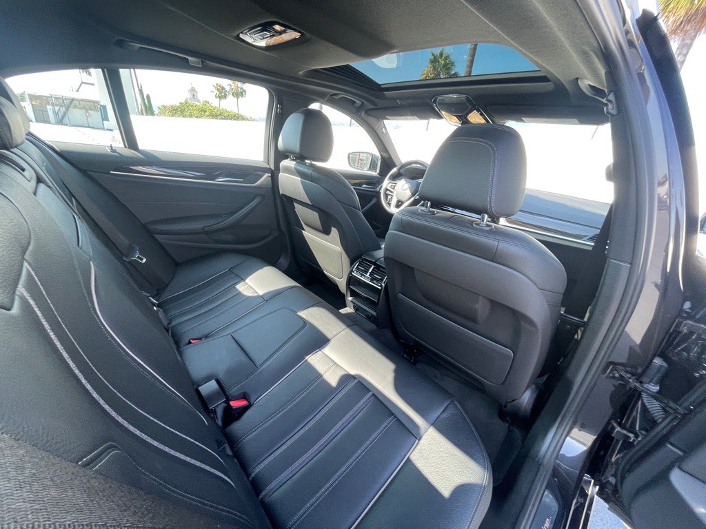 2017 BMW 5 Series Image 91