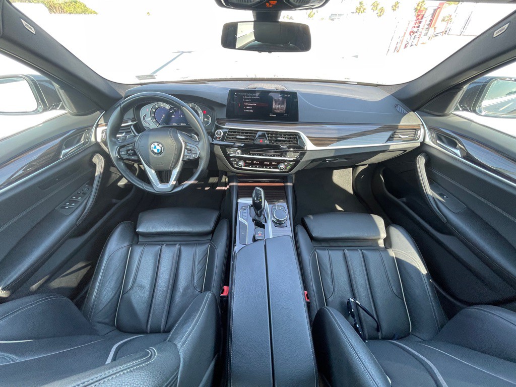 2017 BMW 5 Series Image 109