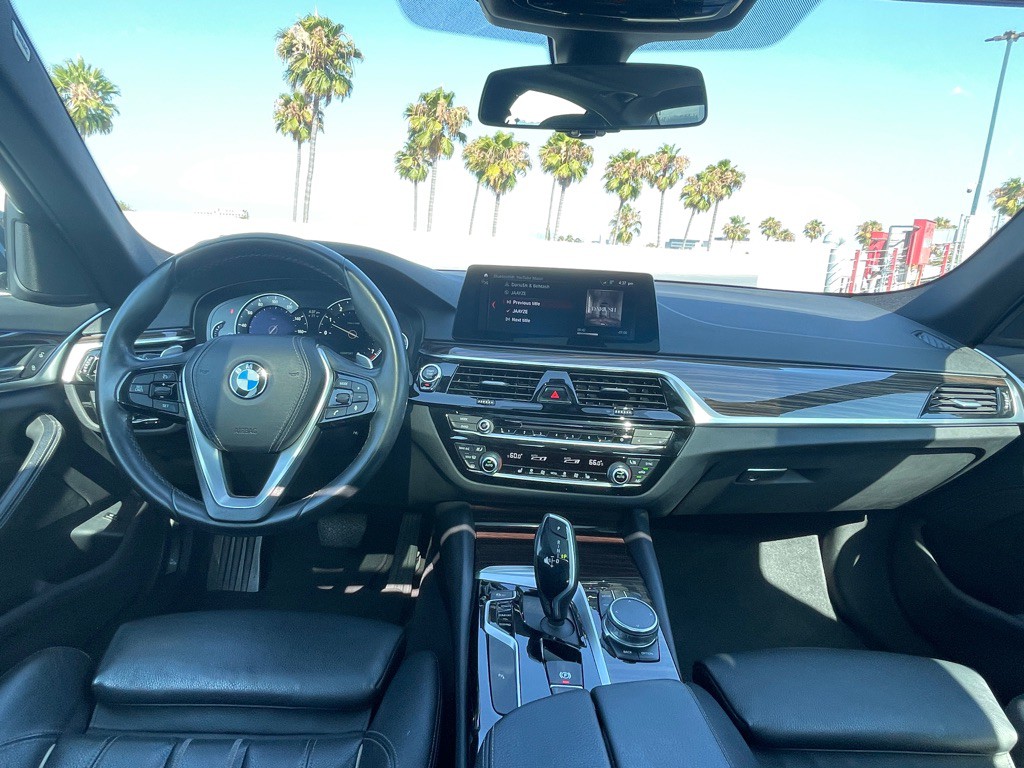 2017 BMW 5 Series Image 116