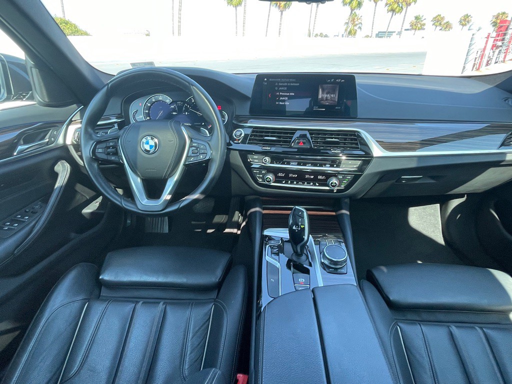 2017 BMW 5 Series Image 117
