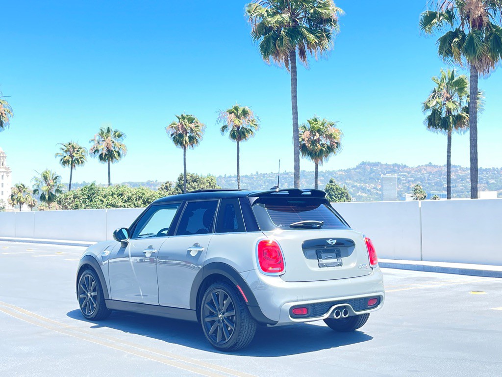 2018 MINI Cooper Image 10