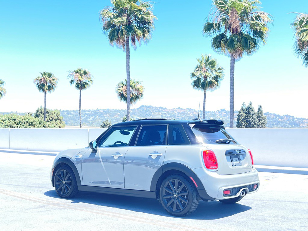 2018 MINI Cooper Image 11