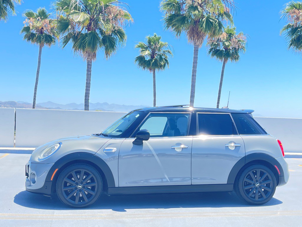 2018 MINI Cooper Image 14