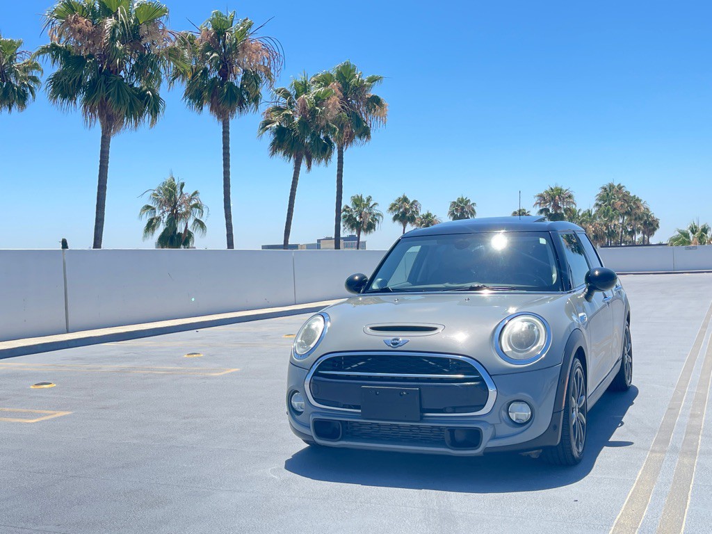 2018 MINI Cooper Image 18