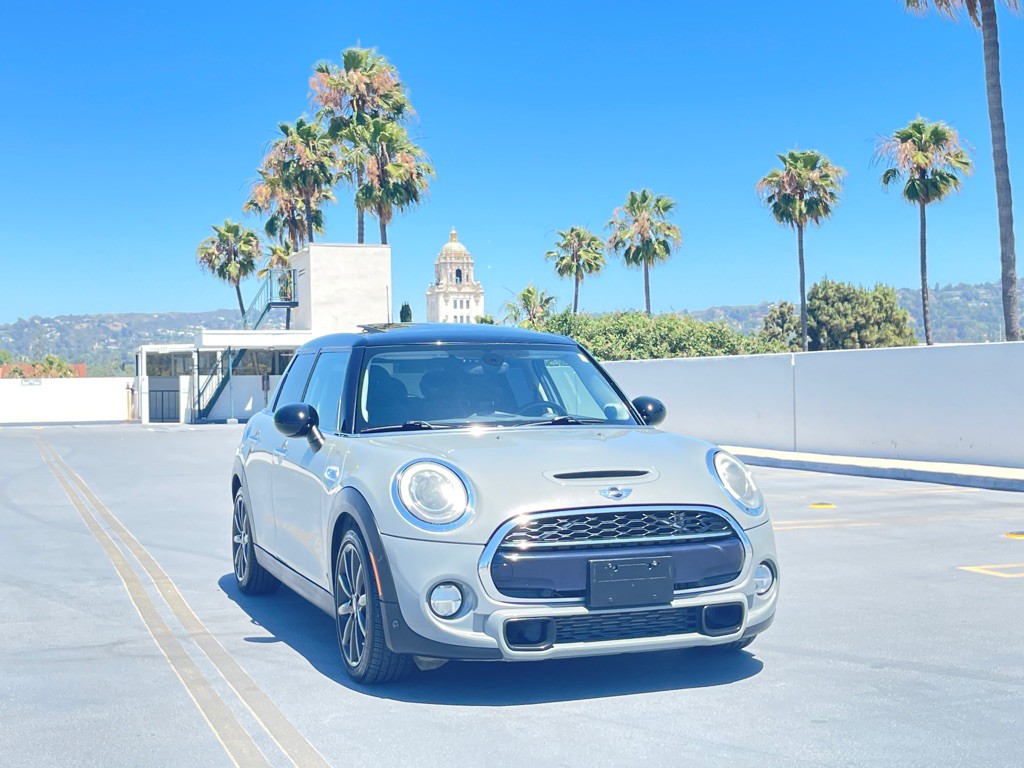 2018 MINI Cooper Image 24