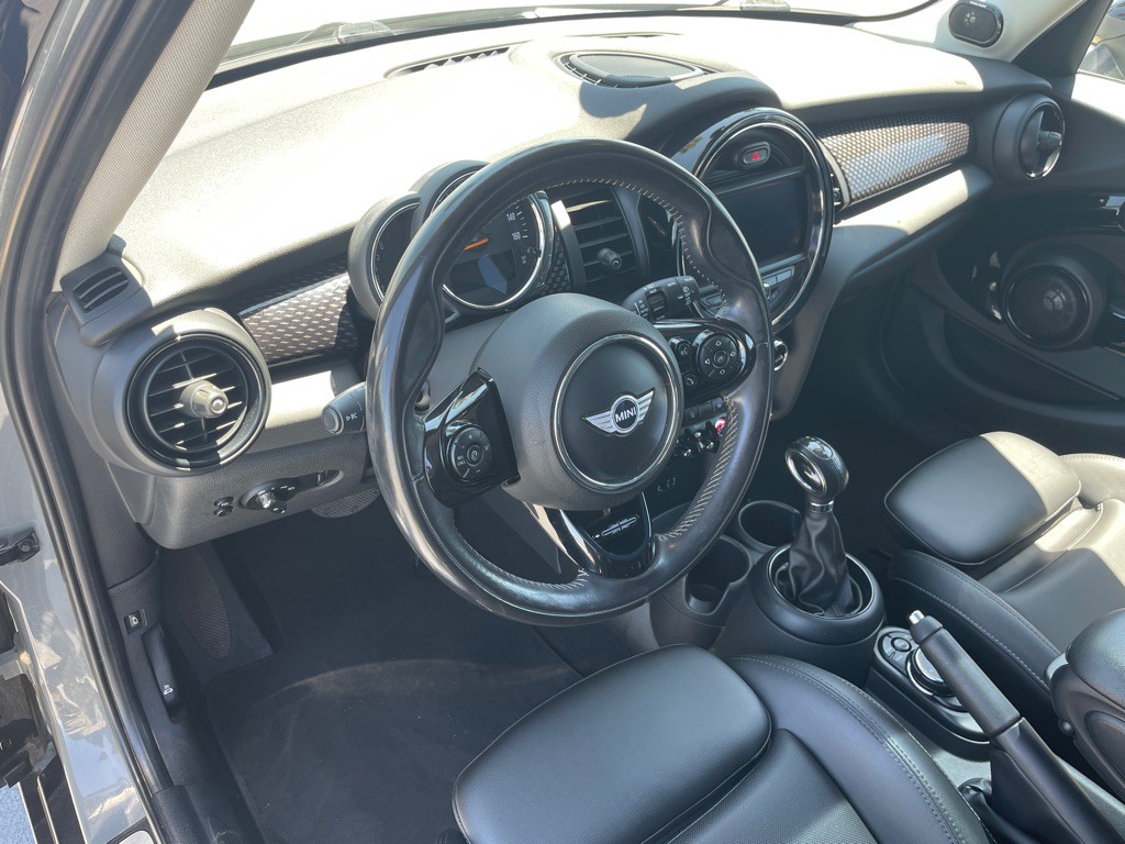 2018 MINI Cooper Image 45