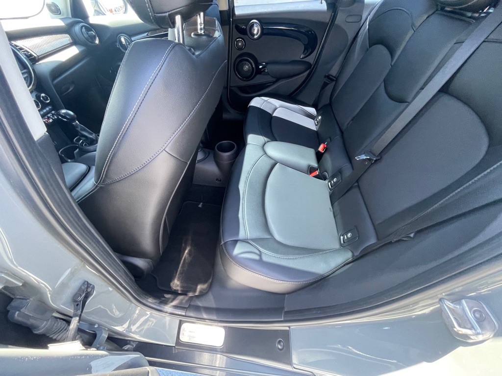 2018 MINI Cooper Image 48