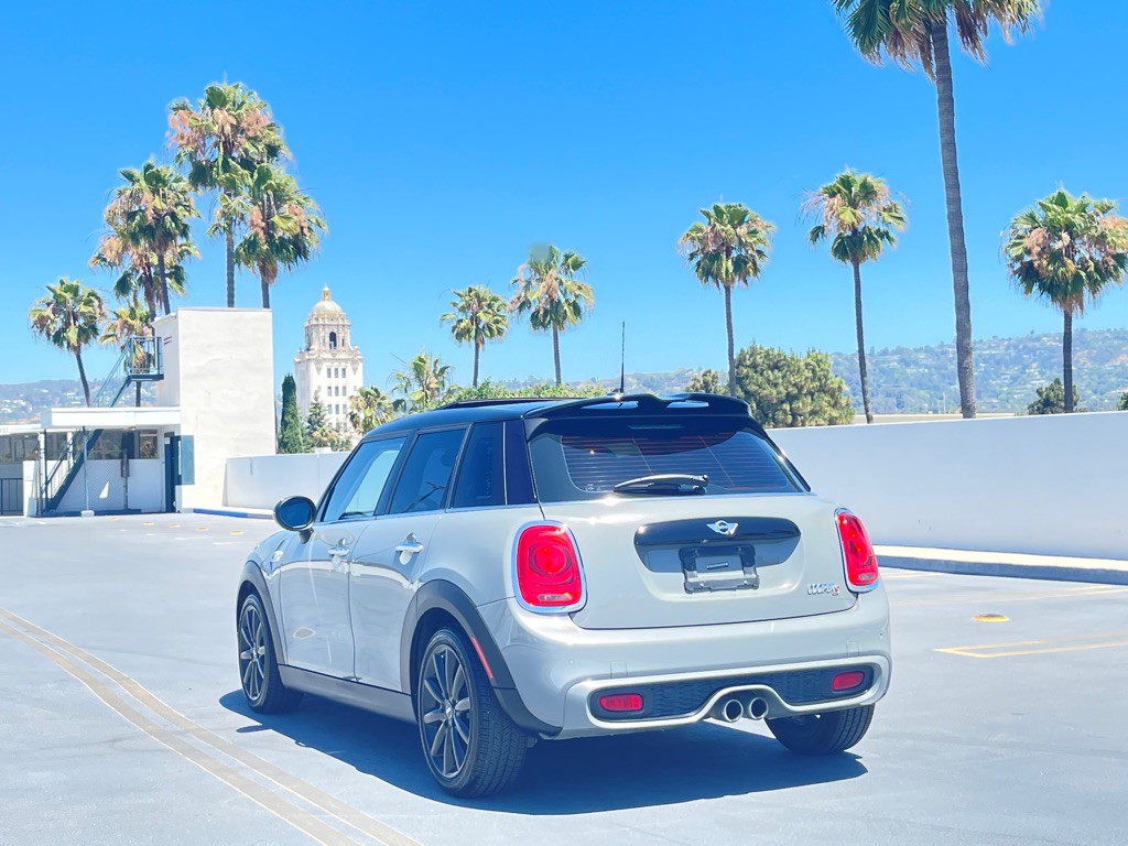 2018 MINI Cooper Image 4