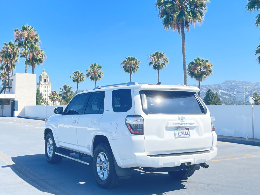2017 Toyota 4Runner Image 10