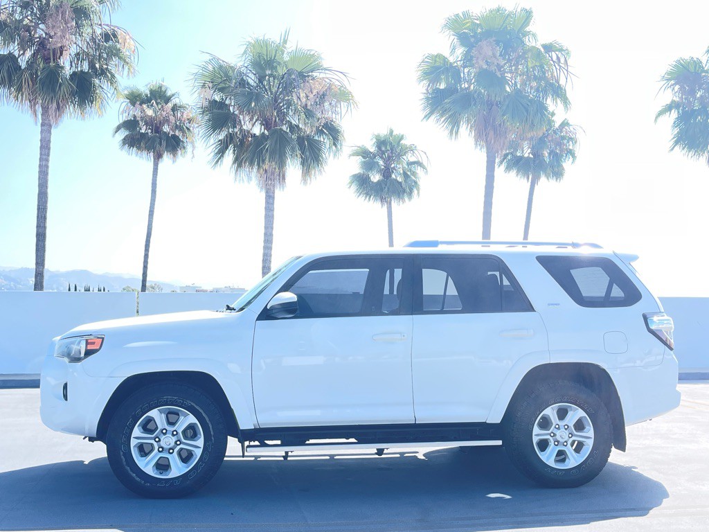 2017 Toyota 4Runner Image 17