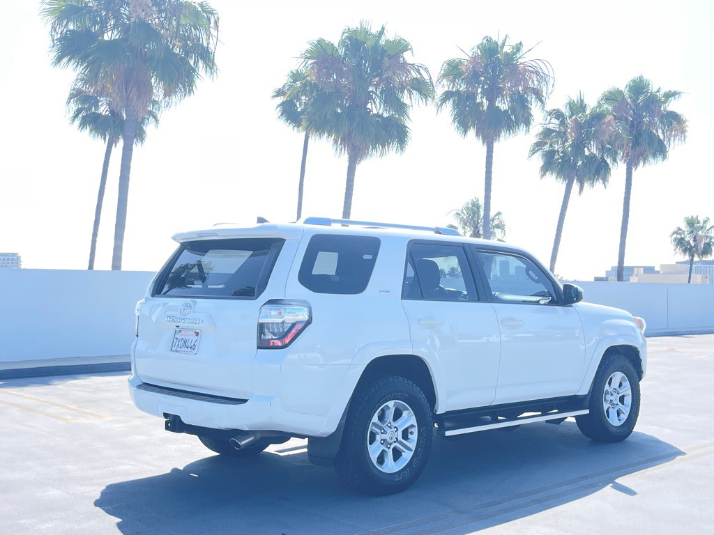 2017 Toyota 4Runner Image 37