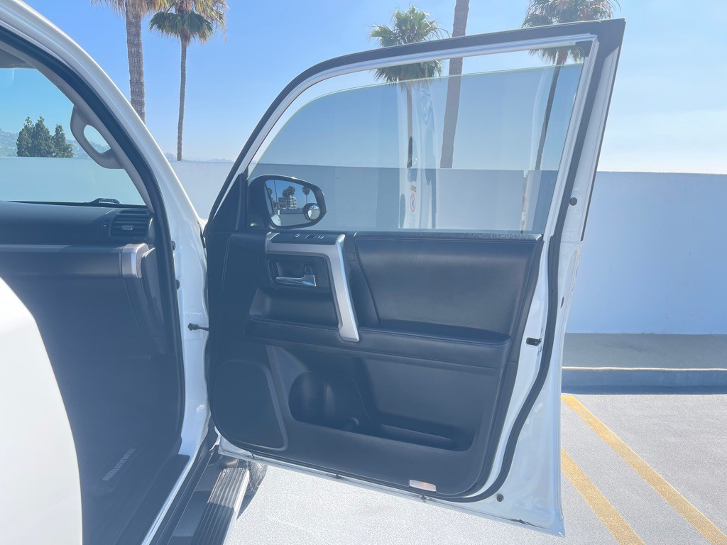 2017 Toyota 4Runner Image 49