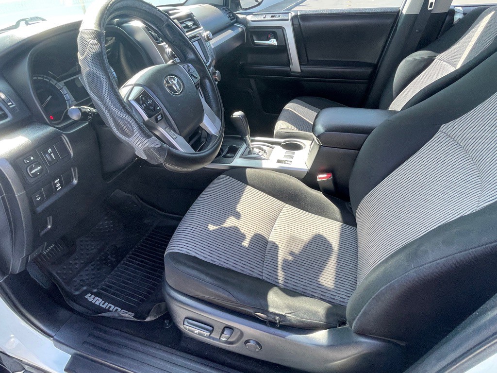 2017 Toyota 4Runner Image 52