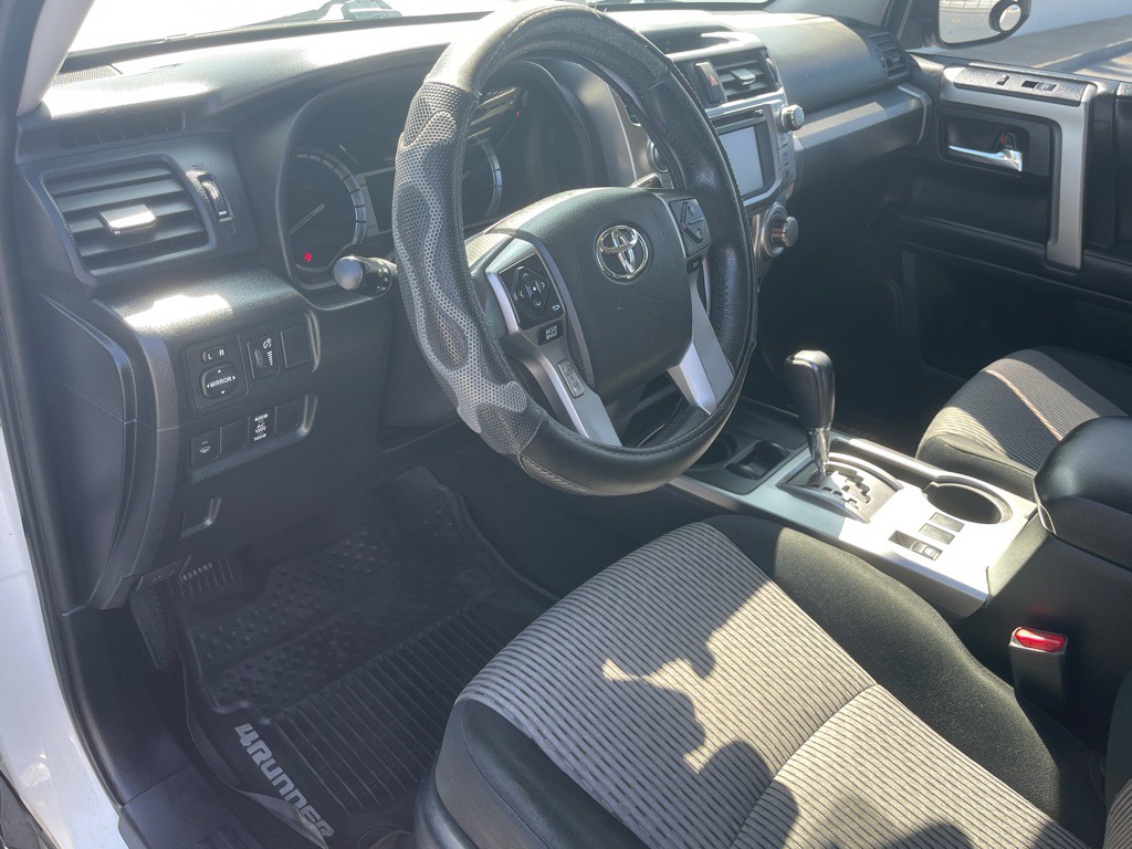 2017 Toyota 4Runner Image 54