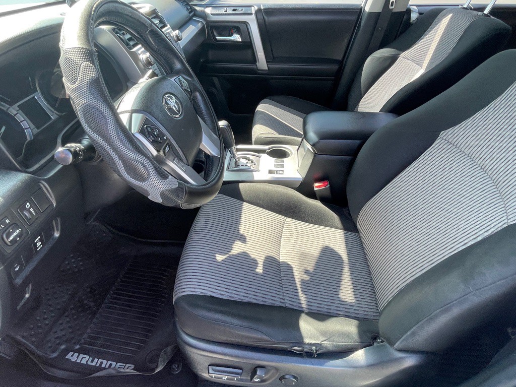 2017 Toyota 4Runner Image 55
