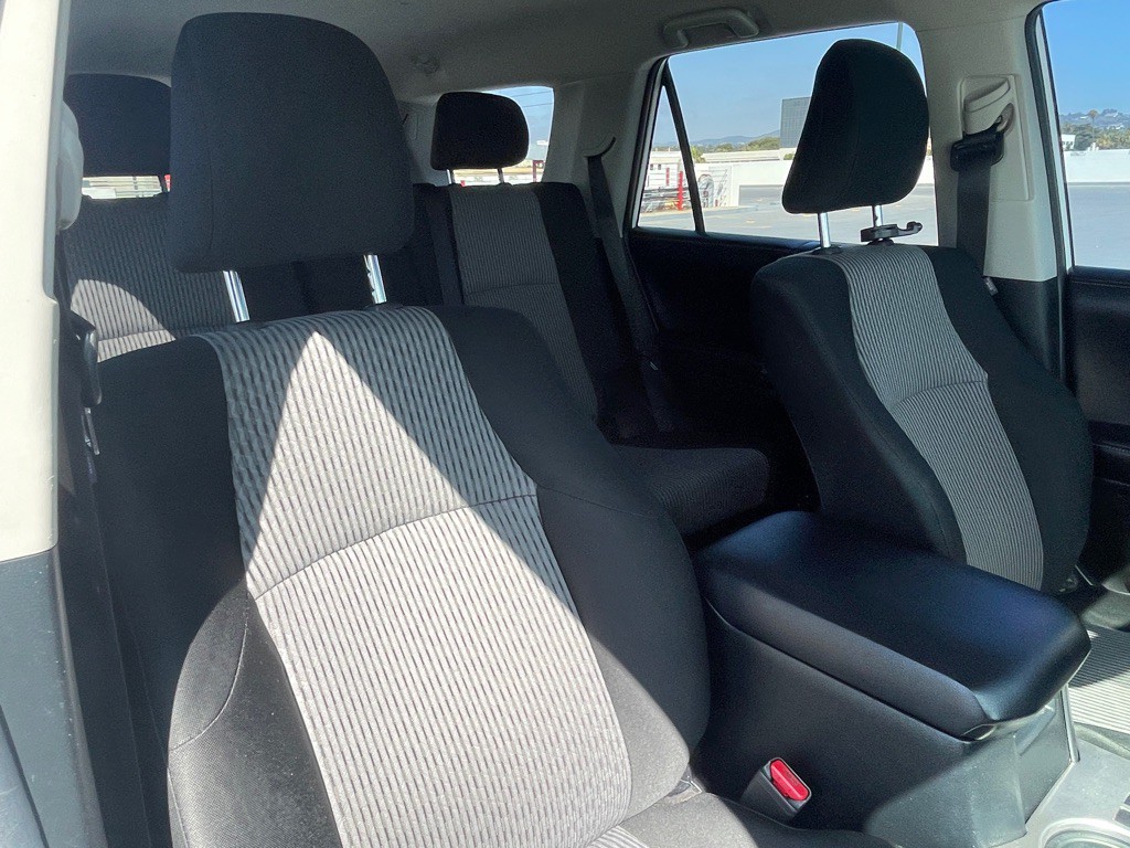 2017 Toyota 4Runner Image 75