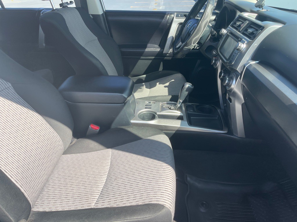 2017 Toyota 4Runner Image 78