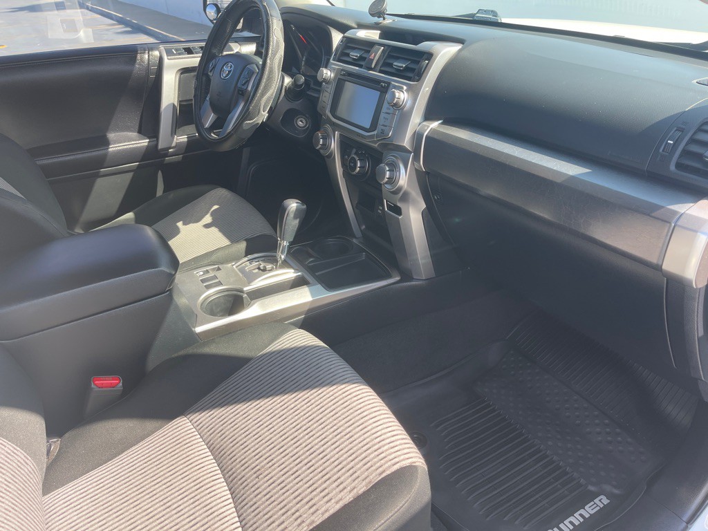 2017 Toyota 4Runner Image 79
