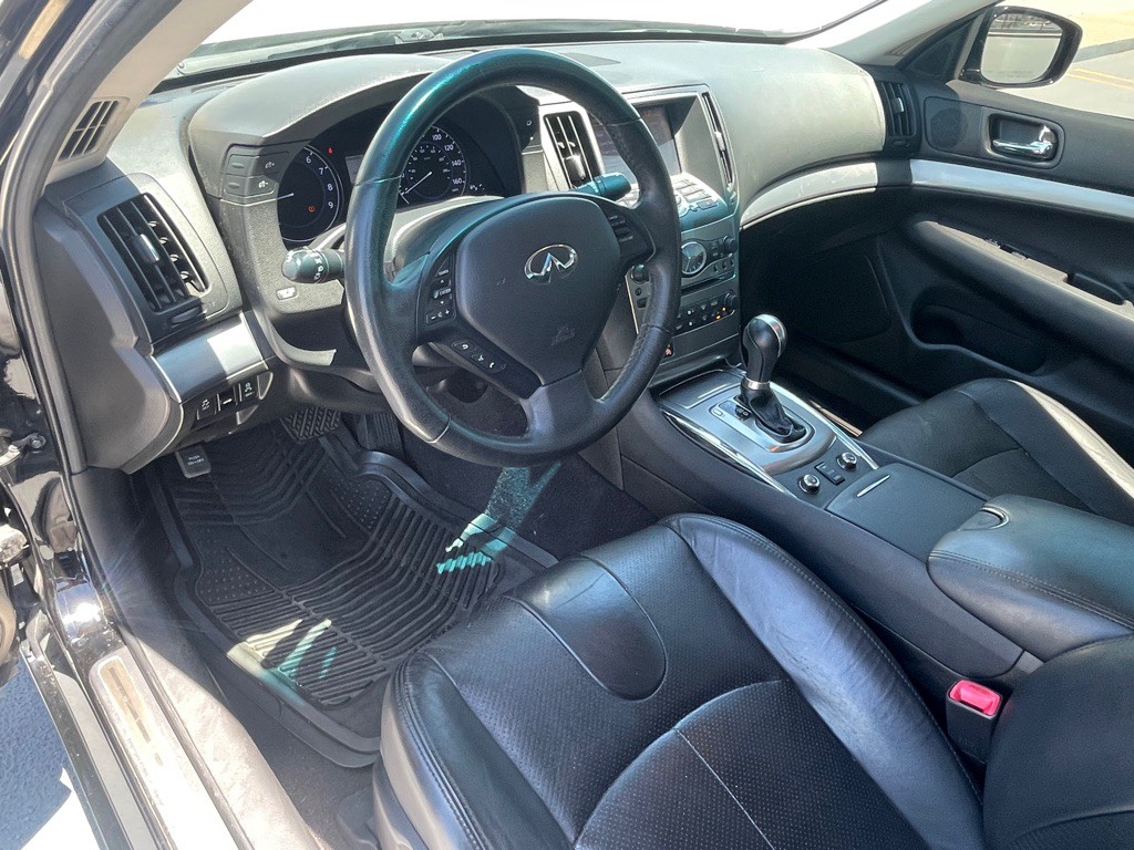 2013 INFINITI G37 Image 5