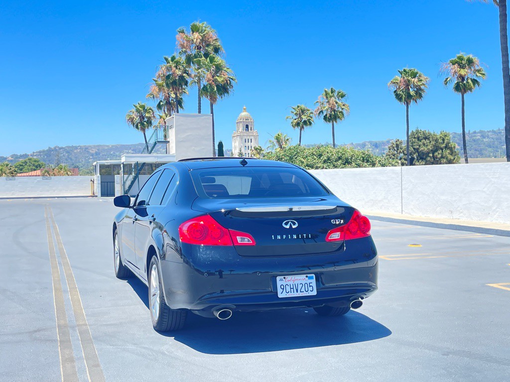 2013 INFINITI G37 Image 8