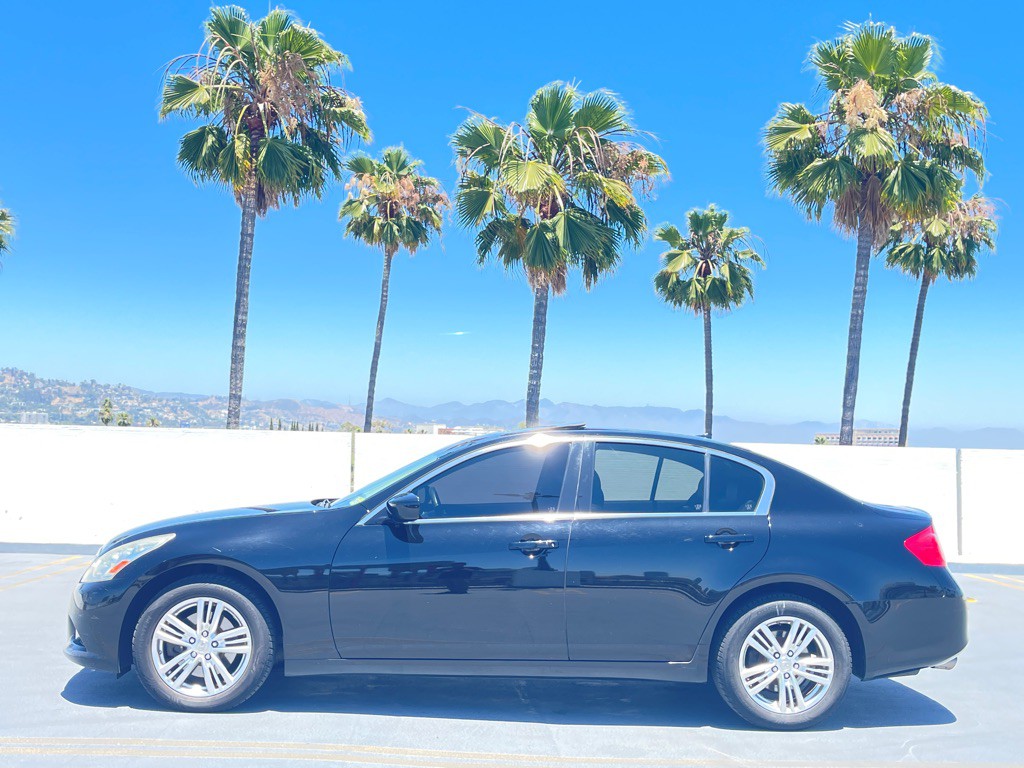 2013 INFINITI G37 Image 14
