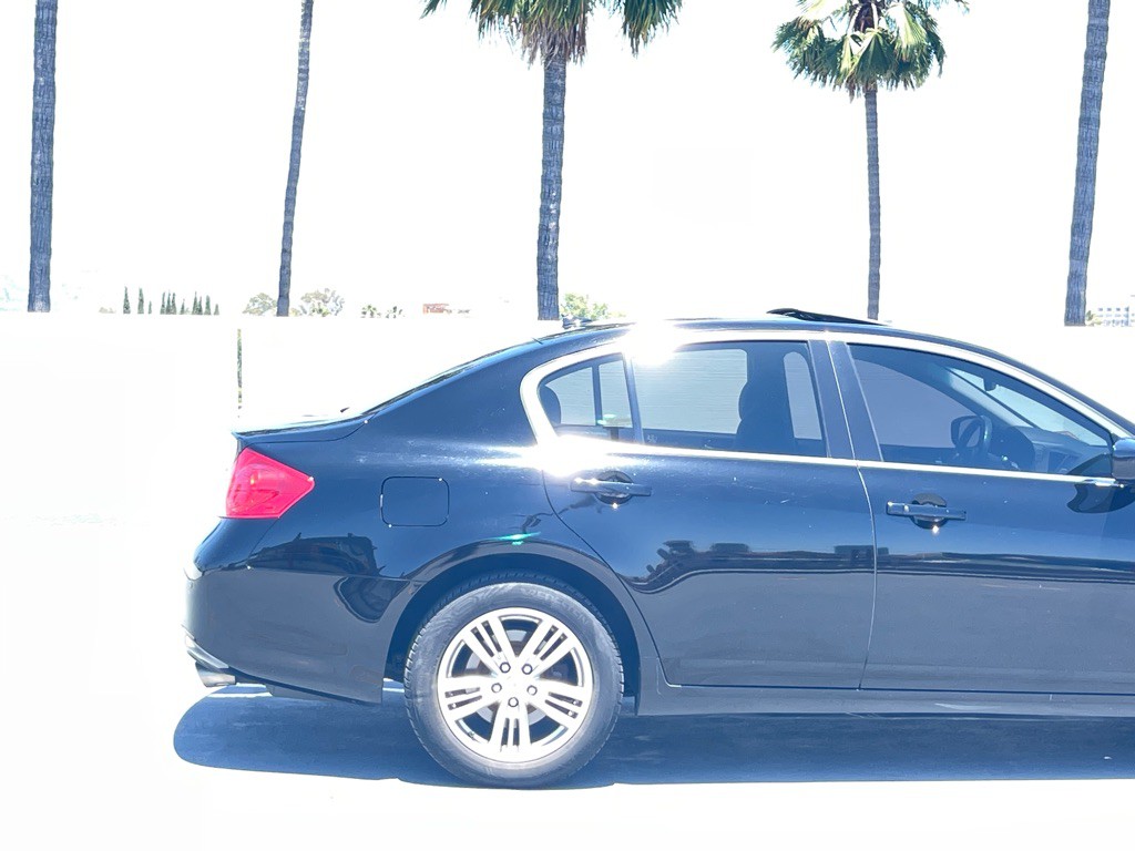 2013 INFINITI G37 Image 23
