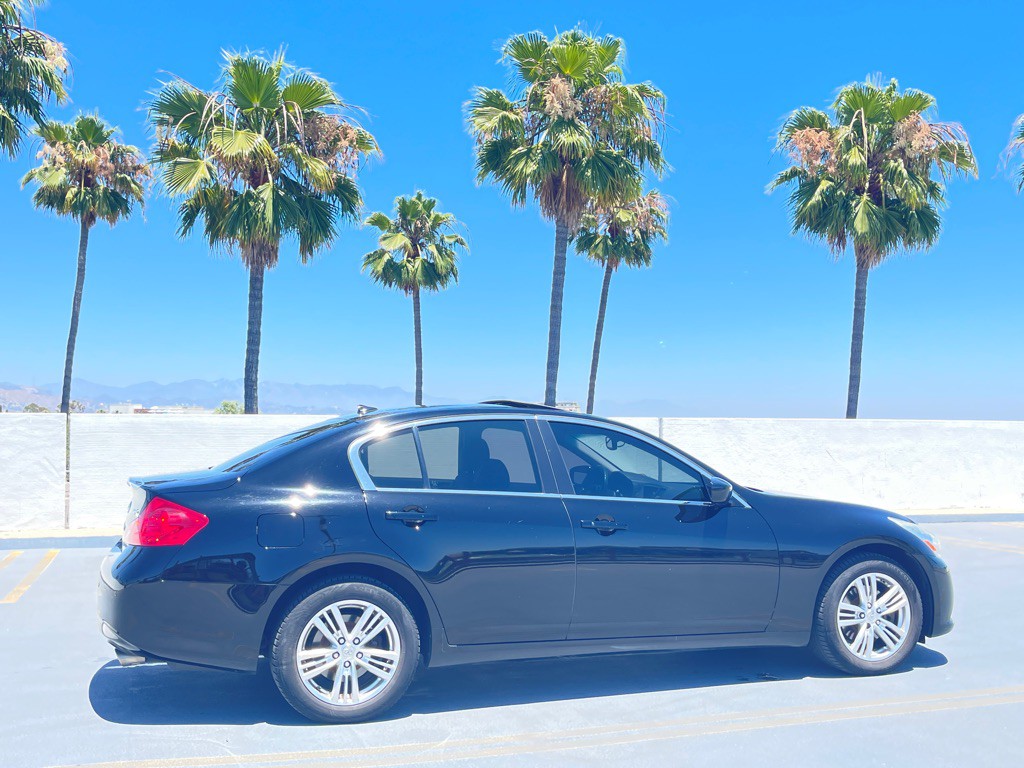 2013 INFINITI G37 Image 29