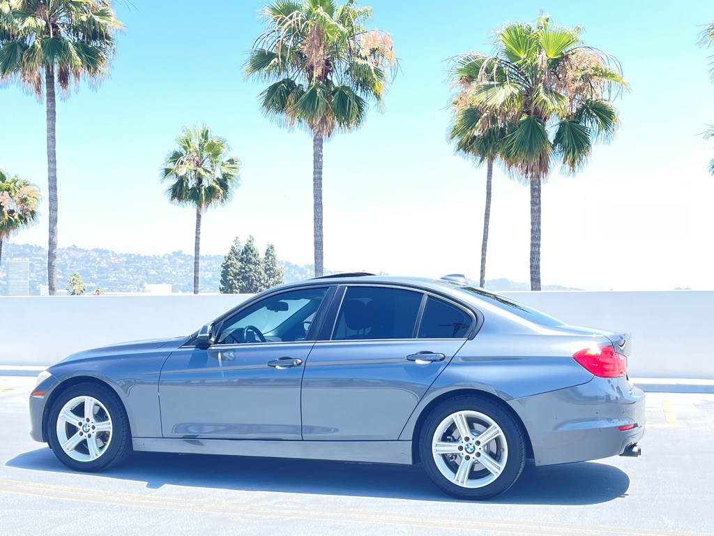 2015 BMW 3 Series Image 10