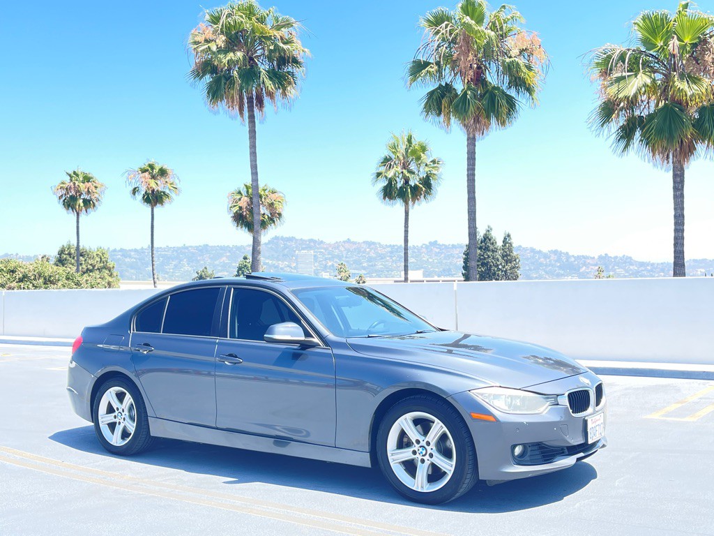 2015 BMW 3 Series Image 26