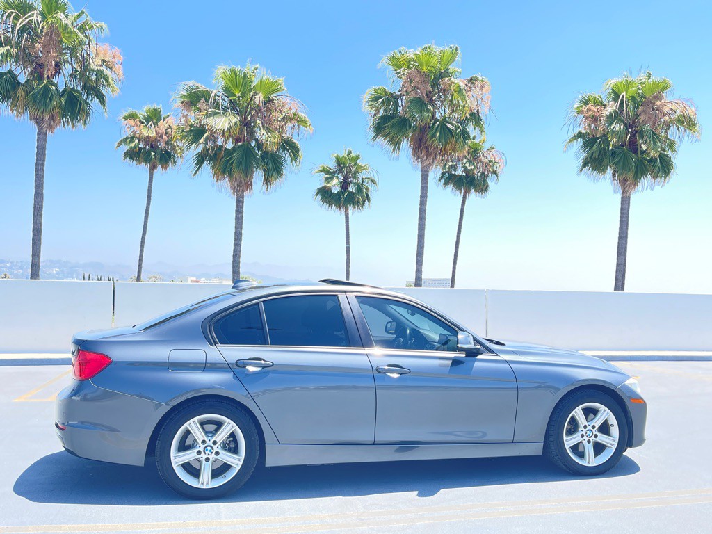 2015 BMW 3 Series Image 29