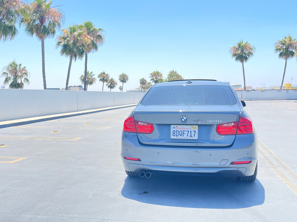 2015 BMW 3 Series Image 34