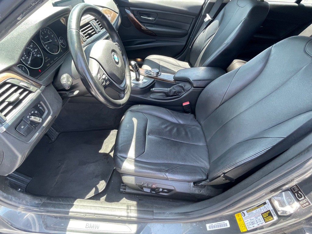 2015 BMW 3 Series Image 42
