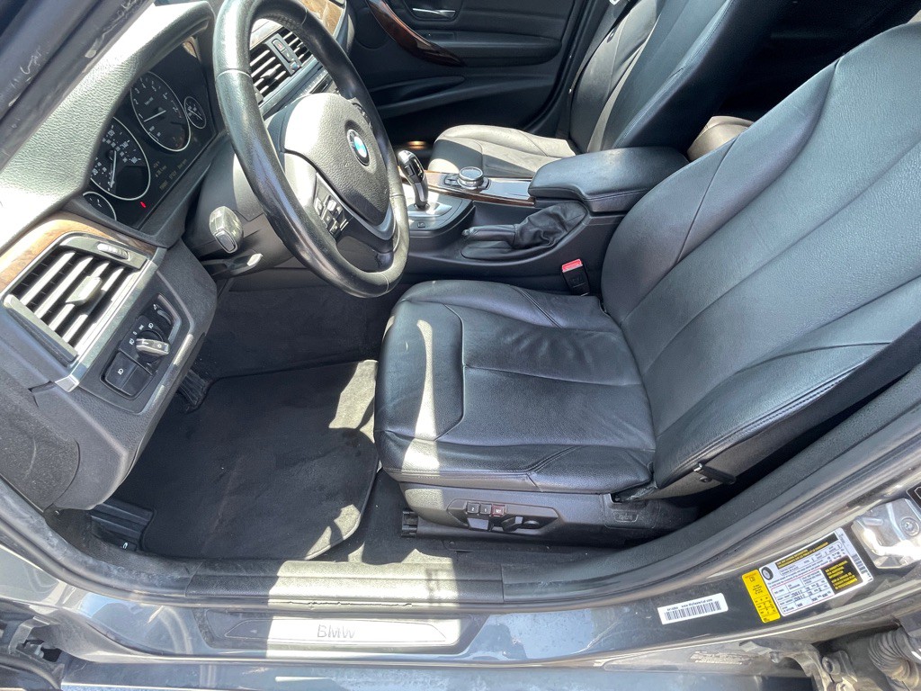2015 BMW 3 Series Image 44