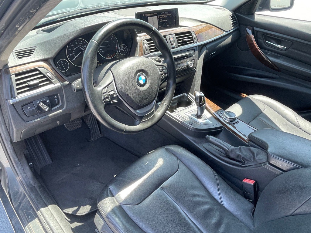2015 BMW 3 Series Image 47