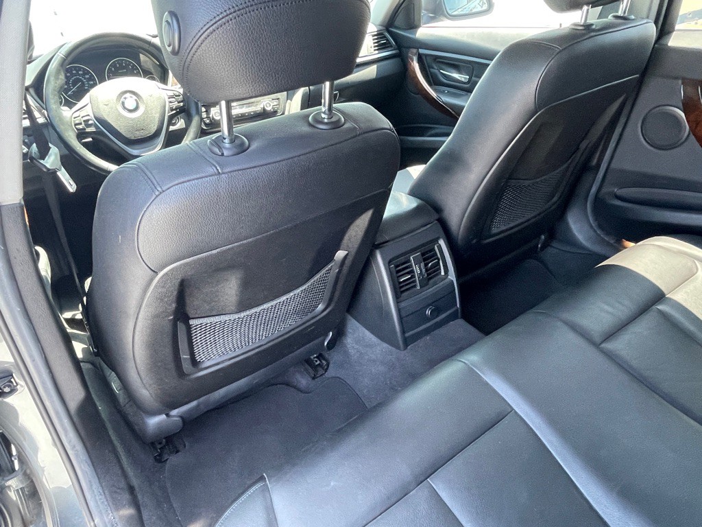 2015 BMW 3 Series Image 58