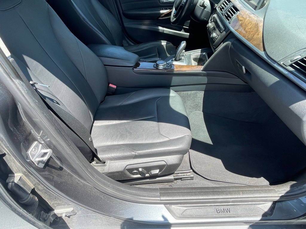 2015 BMW 3 Series Image 66