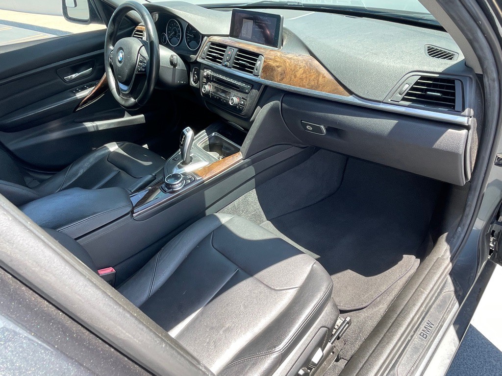 2015 BMW 3 Series Image 69