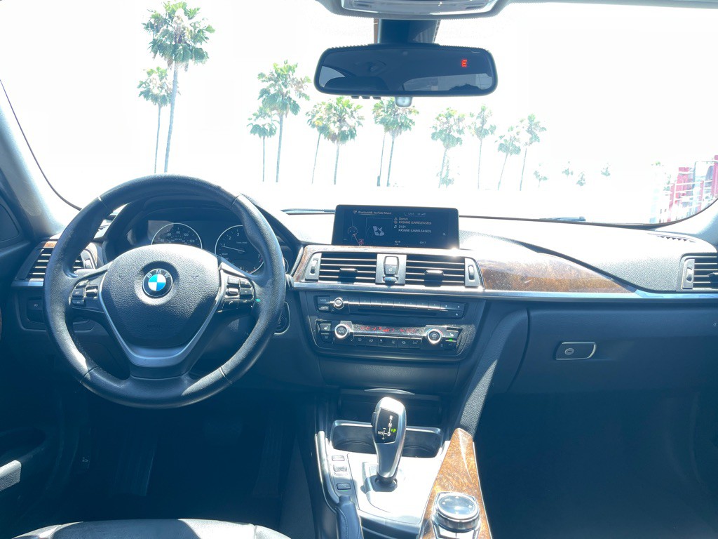 2015 BMW 3 Series Image 71